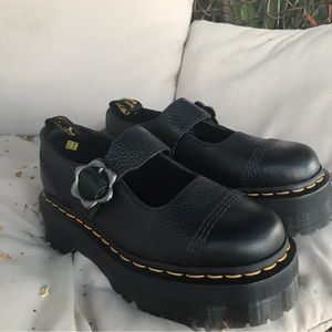 Addina Flower Platform